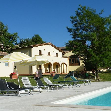 Agriturismo Fattoria Di Gragnone Guest House ภายนอก รูปภาพ